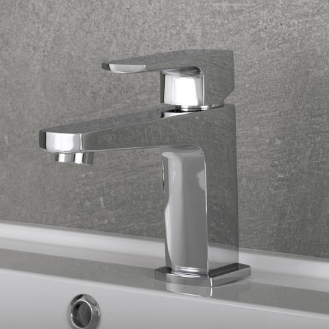 DAX Single Handle Bathroom Faucet, Brass Body, Chrome Finish, 4-3/4 x 5-11/16 Inches (DAX-8209)