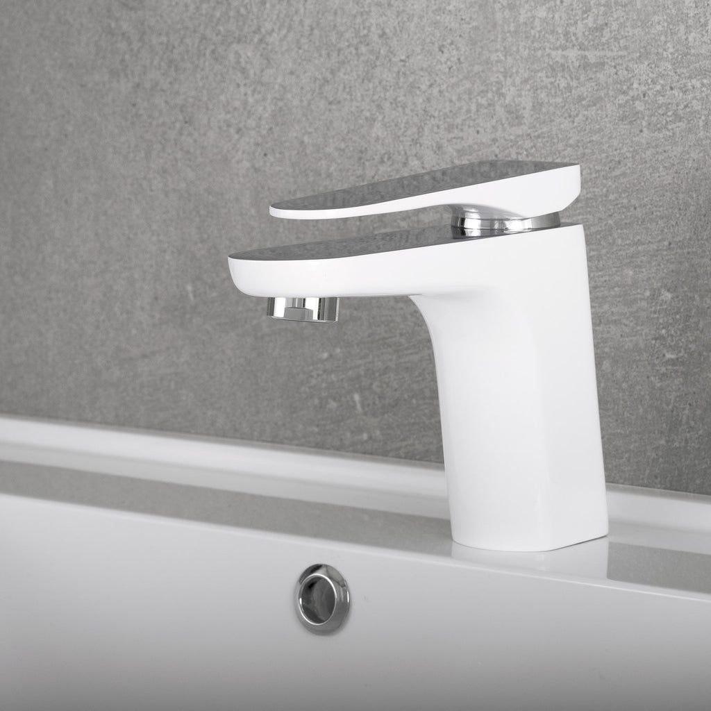 DAX Single Handle Bathroom Faucet, Brass Body, Brushed Finish, 6-7/8 x 5-5/16 Inches (DAX-805A-CW)